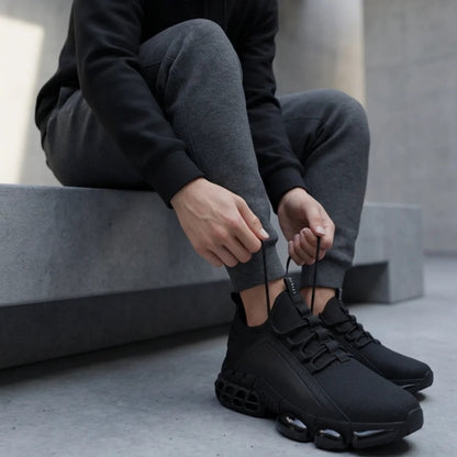 Vanta Series Comfort Trainers + Free Socks Kit
